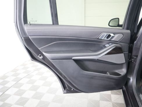 Used 2021 BMW X7 xDrive40i image 27