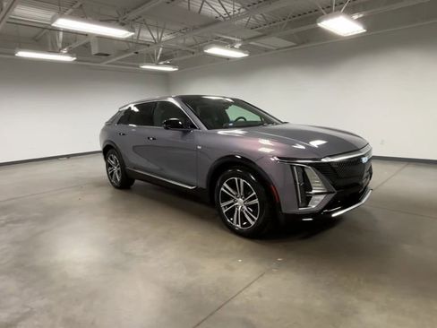 New 2026 Cadillac Lyriq Premium Luxury image 48