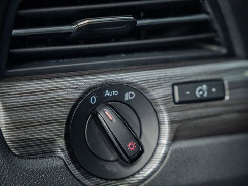 Used 2021 Volkswagen Passat 2.0T R-Line image 42