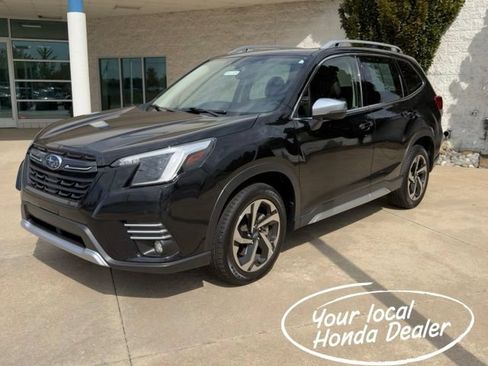 Used 2023 Subaru Forester Touring AWD/4WD image 1