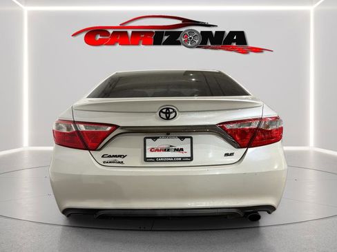 Used 2016 Toyota Camry SE image 9