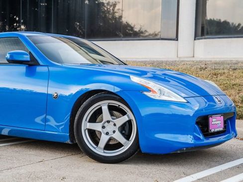 Used 2012 Nissan 370Z Coupe image 35