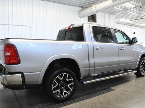 Used 2025 RAM 1500 Laramie AWD/4WD image 9