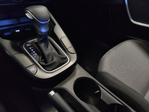 Used 2025 Kia Soul LX image 26