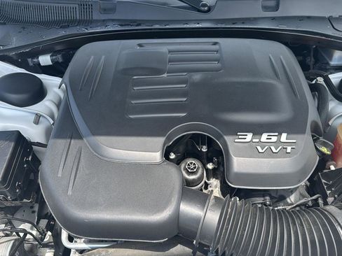 Used 2022 Dodge Charger SXT w/ Leather Interior Group image 25