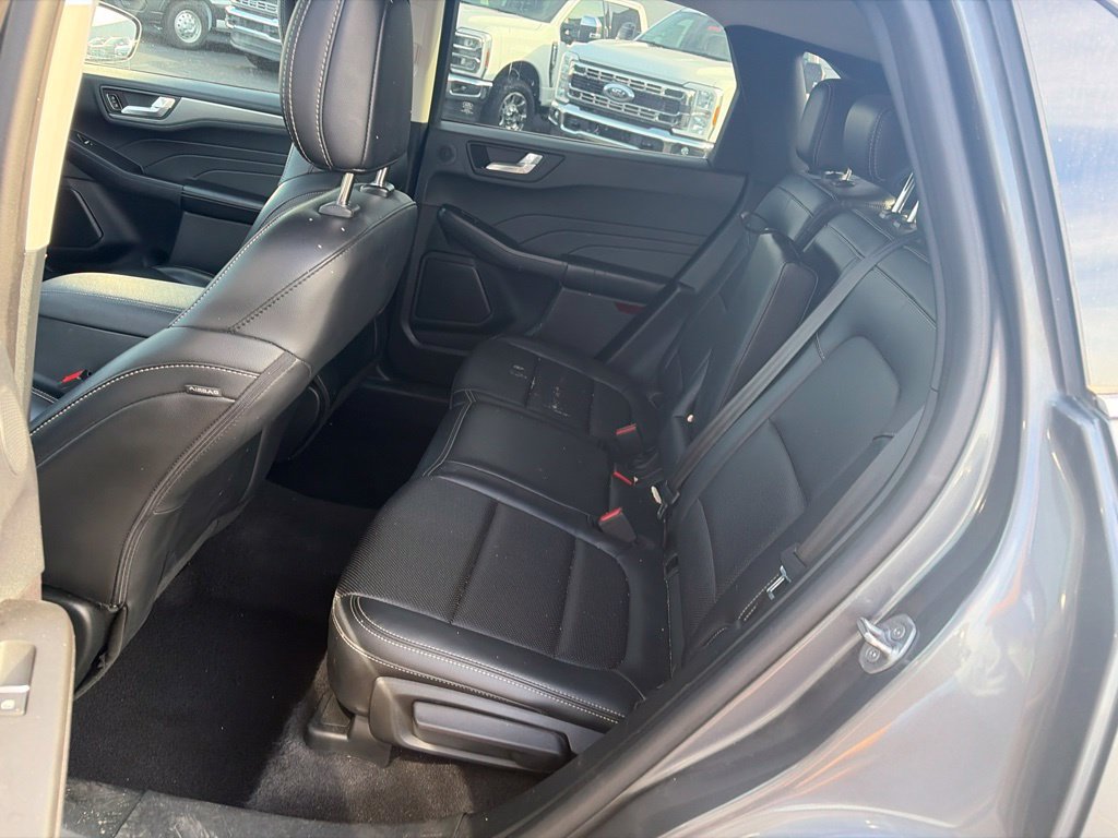 Used 2021 Ford Escape Titanium AWD/4WD image 10