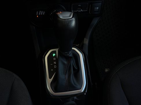 Used 2022 Jeep Renegade Latitude AWD/4WD image 20