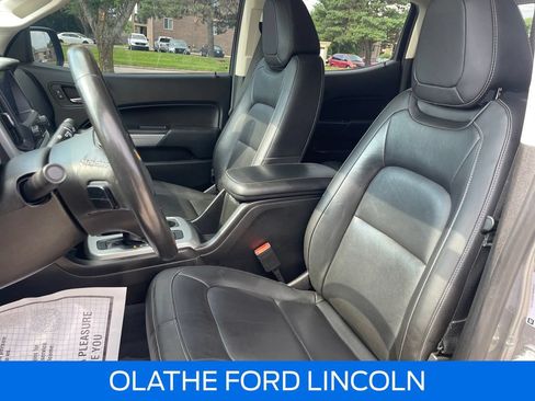 Used 2021 Chevrolet Colorado LT w/ Safety Package AWD/4WD image 13