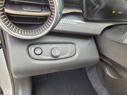 New 2026 Chevrolet Trax ACTIV w/ Driver Confidence Package image 17