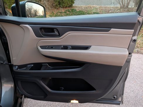 Used 2019 Honda Odyssey EX-L image 32