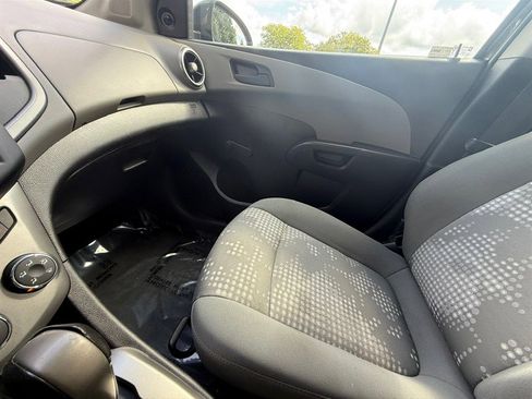 Used 2016 Chevrolet Sonic LS image 30