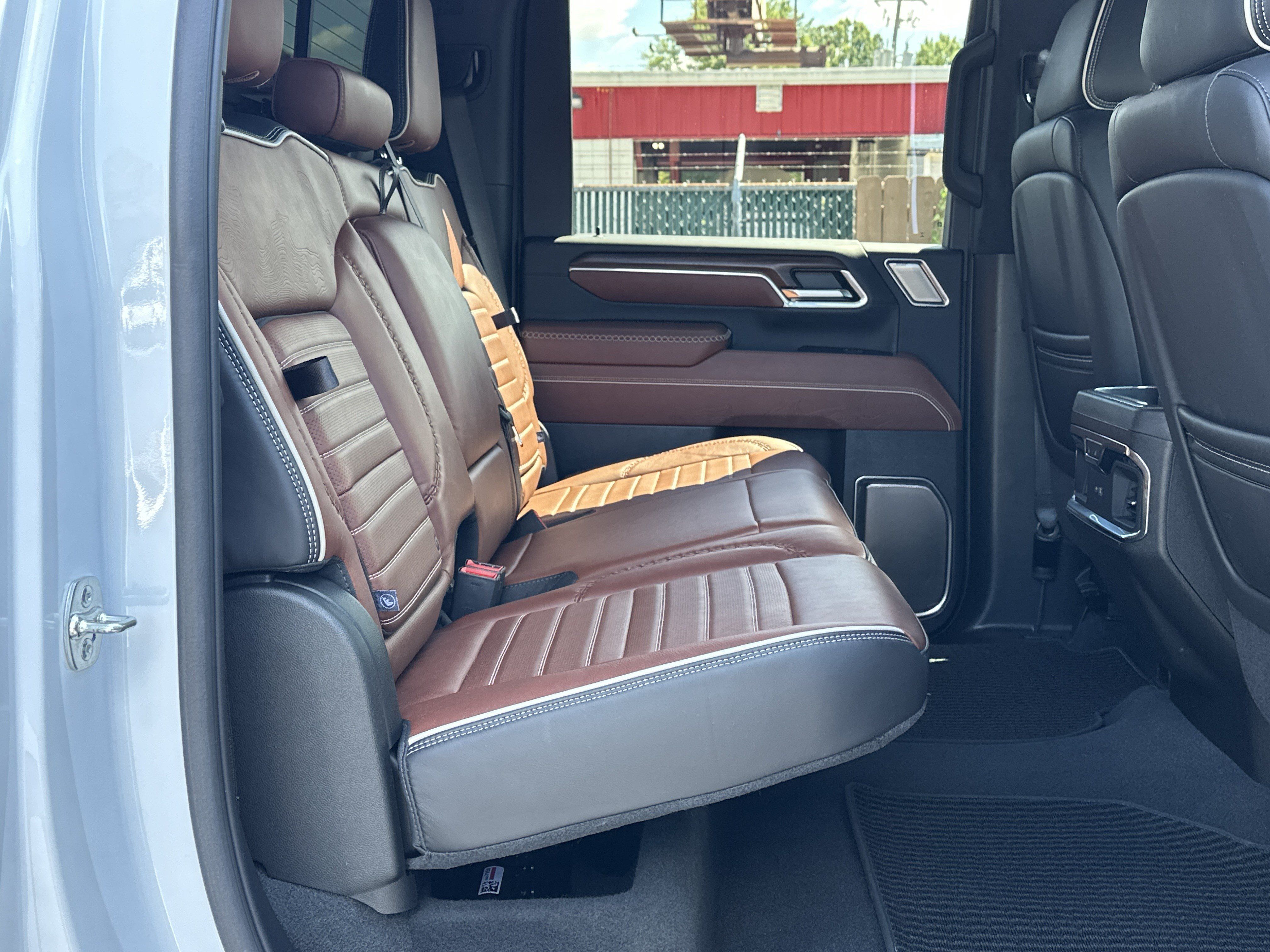 Used 2025 GMC Sierra 2500 Denali Ultimate AWD/4WD image 13