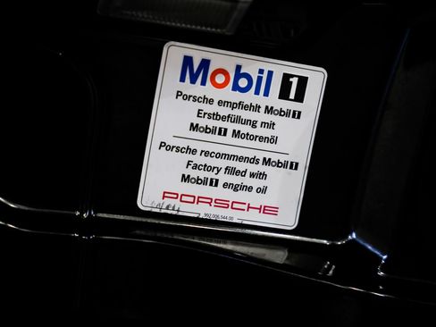 Used 2010 Porsche 911 GT3 RWD image 40