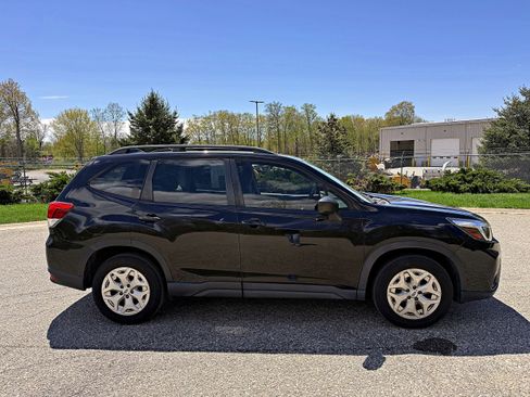 Used 2019 Subaru Forester w/ Alloy Wheel Package AWD/4WD image 10