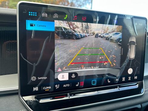 New 2026 Volkswagen Tiguan SE image 10