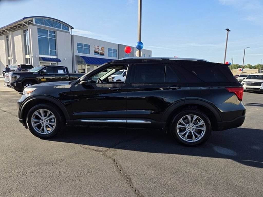 Used 2022 Ford Explorer Limited w/ Equipment Group 301A AWD/4WD image 8