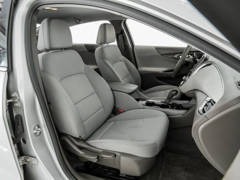 Used 2016 Chevrolet Malibu LT image 32