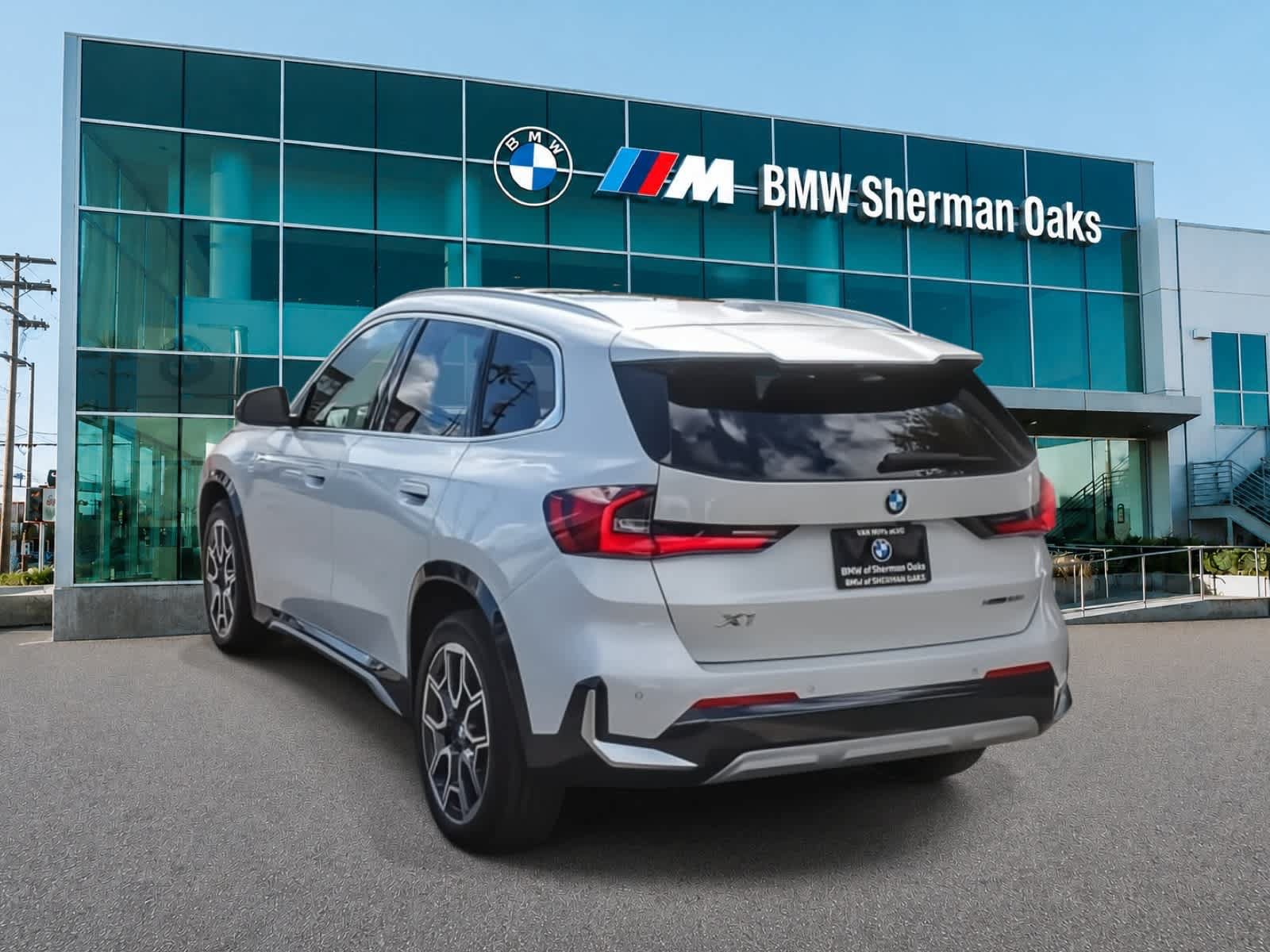 Used 2026 BMW X1 xDrive28i AWD/4WD image 12