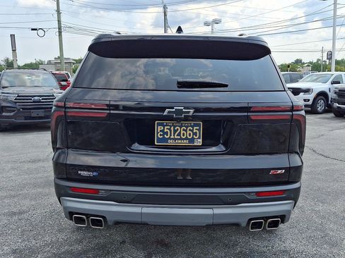 Used 2024 Chevrolet Traverse Z71 AWD/4WD image 5