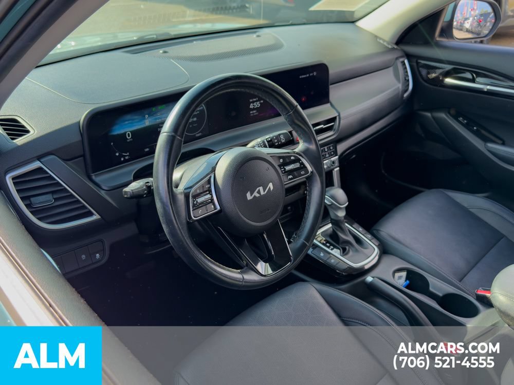 Used 2024 Kia Seltos EX FWD image 6