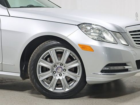 Used 2013 Mercedes-Benz E 350 4MATIC Wagon image 5