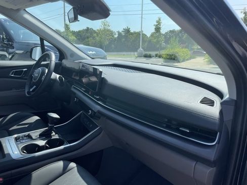 New 2026 Kia Carnival EX image 31