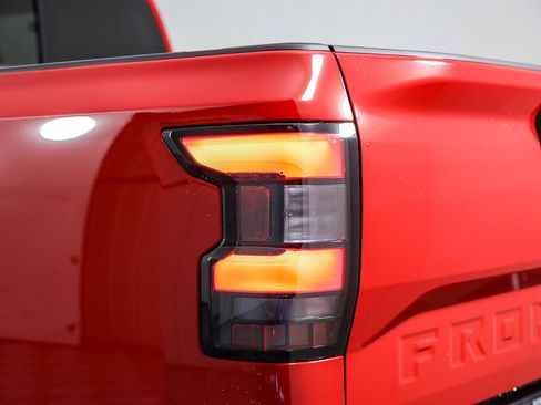 New 2025 Nissan Frontier SV image 8
