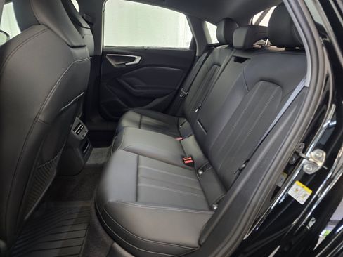 Used 2025 Audi A5 2.0T Premium Plus w/ Premium Plus image 18