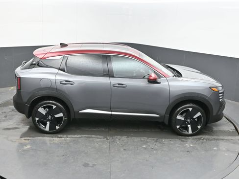 New 2026 Nissan Kicks SR w/ SR Premium Package FWD image 37