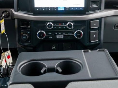 Used 2025 Ford F150 XLT w/ Equipment Group 301A Standard image 15