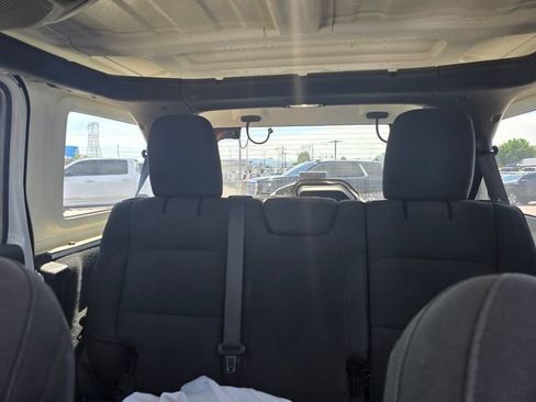Used 2021 Jeep Wrangler Unlimited Sahara AWD/4WD image 11