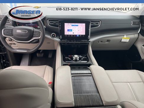 Used 2024 Jeep Wagoneer Series III w/ Premium Group I image 37