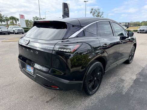 Used 2025 Nissan Murano SV image 3