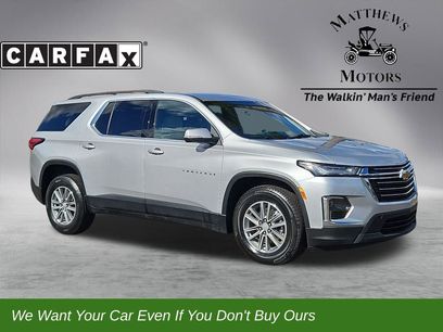 Used 2022 Chevrolet Traverse LT