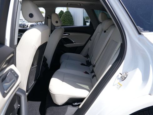 Used 2025 Audi Q5 Premium Plus w/ Premium Plus AWD/4WD image 23