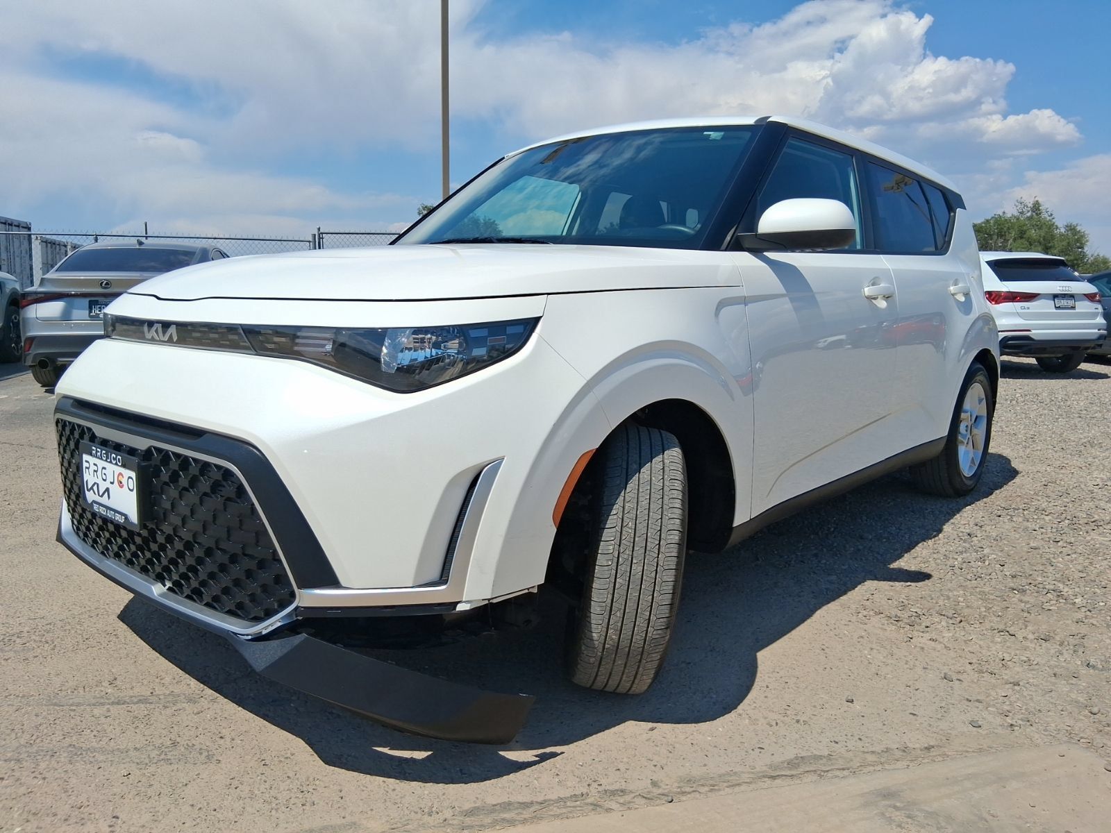Used 2024 Kia Soul LX w/ Option Group 015 FWD image 1