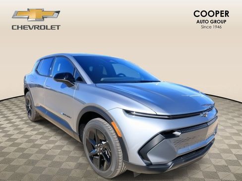 New 2026 Chevrolet Equinox EV LT w/ Comfort Package AWD/4WD image 1