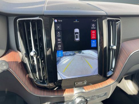 Certified 2023 Volvo XC60 B5 Plus w/ Climate Package image 24