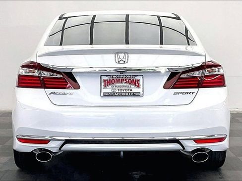 Used 2016 Honda Accord Sport image 3