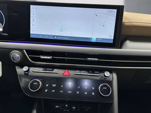 Certified 2025 Hyundai Sonata Limited FWD image 20