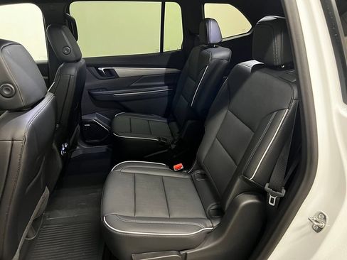 New 2026 Buick Enclave Preferred w/ LPO, Floor Liner Package AWD/4WD image 35