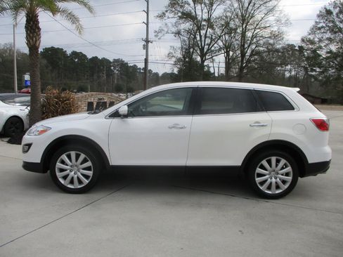 Used 2010 MAZDA CX-9 Grand Touring w/ Moonroof & Bose Audio Pkg image 2