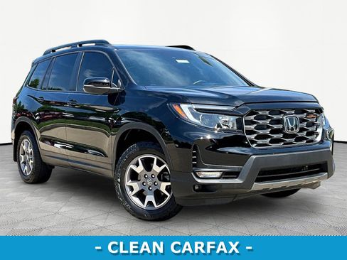 Used 2023 Honda Passport TrailSport image 3