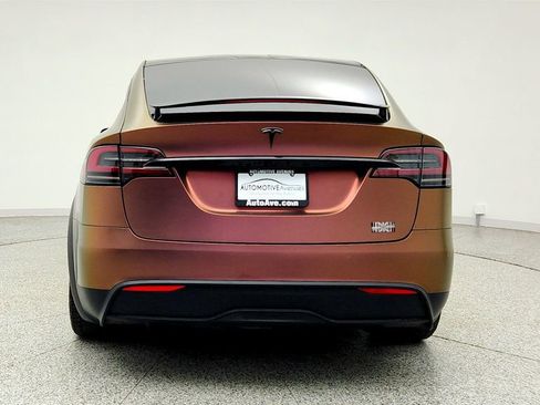Used 2022 Tesla Model X Plaid image 6