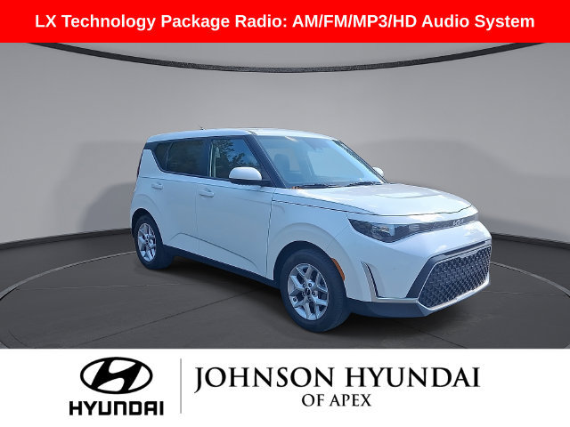 Used 2023 Kia Soul LX w/ LX Technology Package FWD image 2