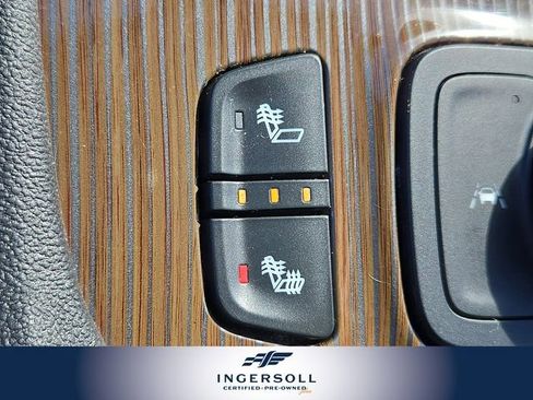 Used 2023 GMC Acadia SLE w/ Driver Convenience Package image 27