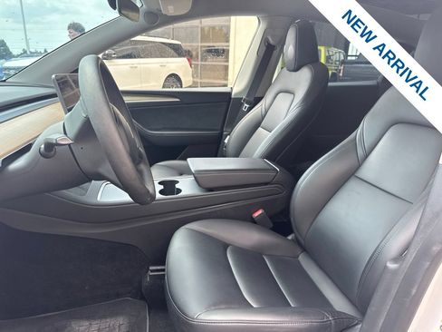 Used 2023 Tesla Model Y Long Range AWD/4WD image 16