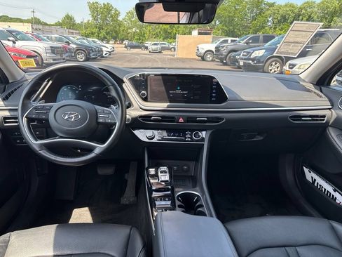 Certified 2023 Hyundai Sonata Limited FWD image 9