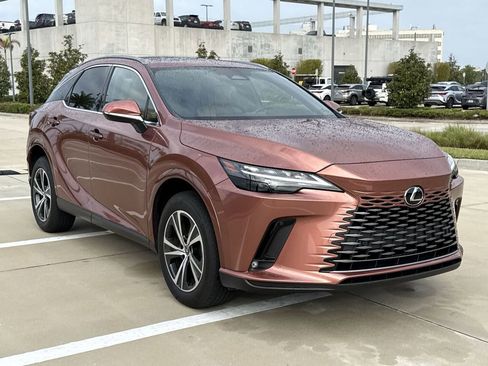 Used 2025 Lexus RX 350 Premium w/ Accessory Package (Z1) image 12