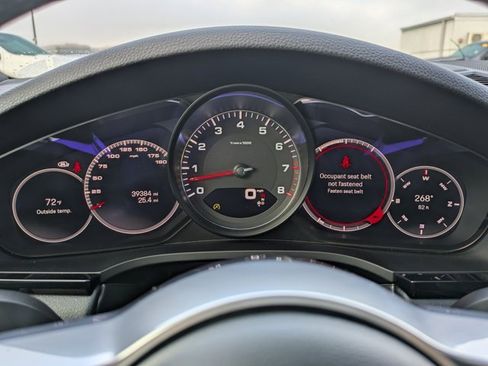 Used 2022 Porsche Cayenne S Platinum image 23